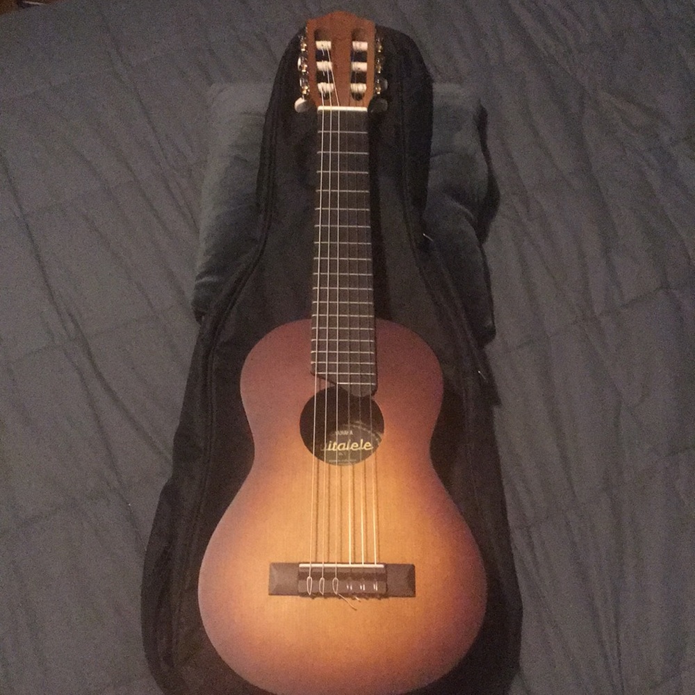 Yamaha Guitalele